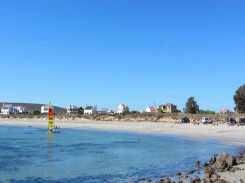 Absolute Beach Accommodation Stompneusbaai Extérieur photo